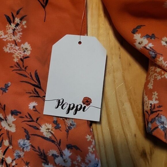 Poppi Roll Tab Sleeve Floral Blouse Size Small NWT Summer Casual Coral Pink - Picture 3 of 10
